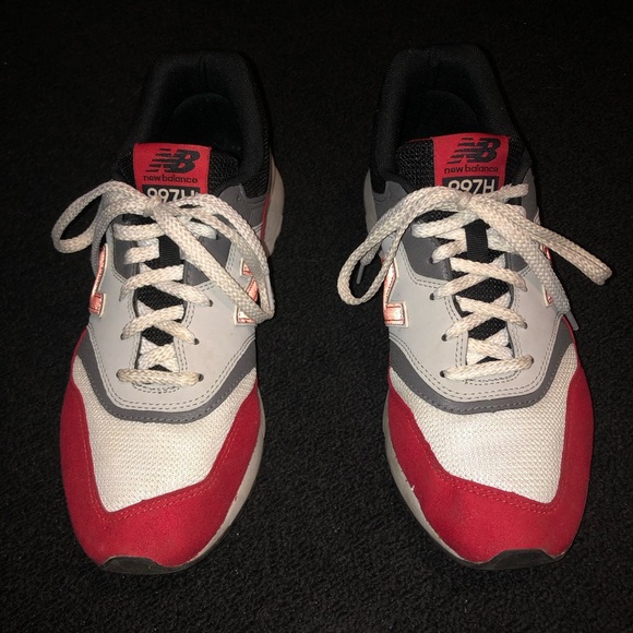 New Balance 997H shoes. Mens size 9.5 US. Red/Gray color. - Picture 3 of 14